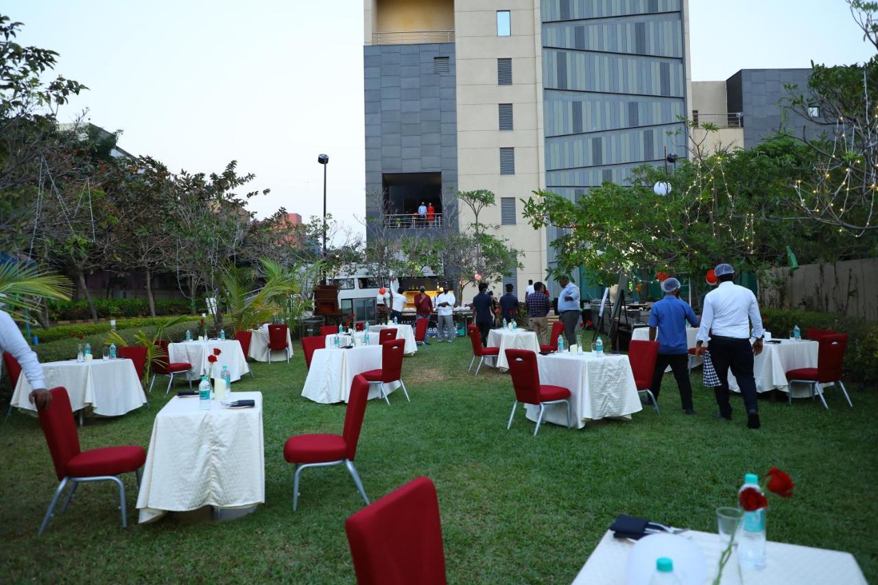 Novotel Chennai Omr Exterior photo